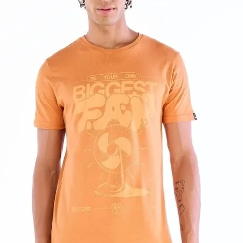 Unisex Short Sleeve T Shirt Model Images (3)