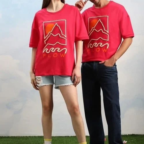 Unisex Short Sleeve T Shirt Model Images (4)